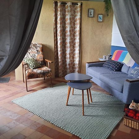 Notre Village Papillon Bed&Breakfast Neret Dış mekan fotoğraf