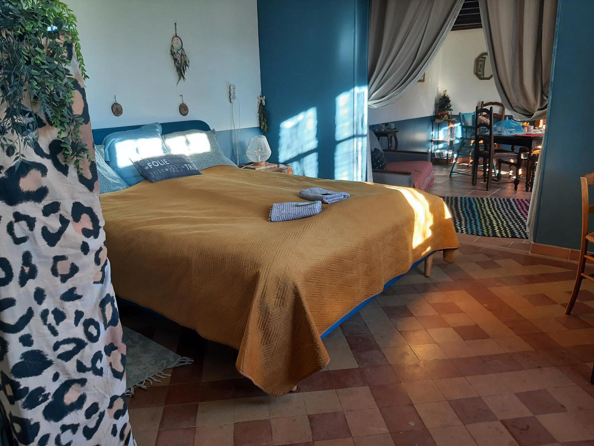 Notre Village Papillon Bed&Breakfast Neret Dış mekan fotoğraf